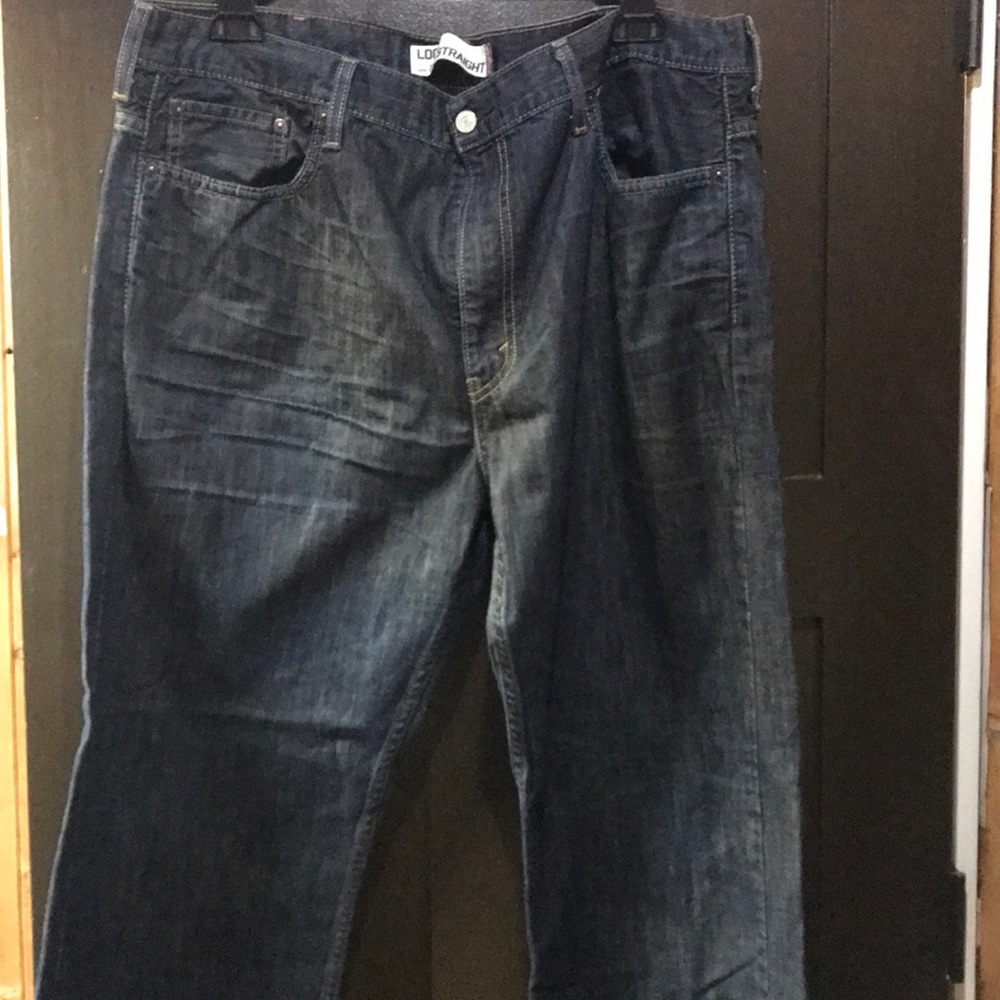 Men’s Levi’s 569 Dark Denim Jeans. Size 40/32